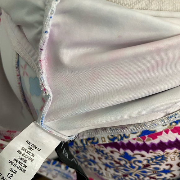 La Blanca multi print one piece swimsuit sz-12 - Picture 3 of 4